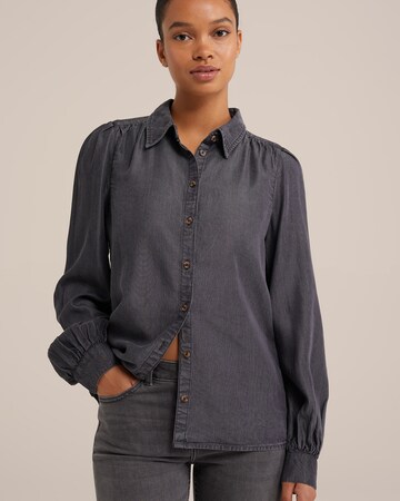 WE Fashion Blouse in Grey