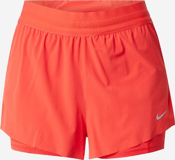 NIKE Спортивные штаны в Красный: спереди