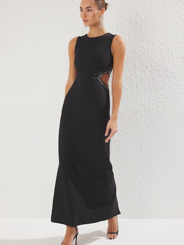 Trendyol - Vestido de noche en negro: frente