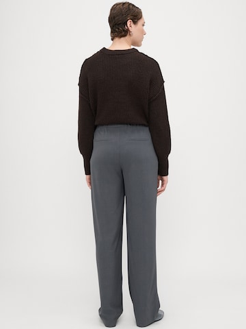 Only Tall Wide leg Veckad byxa 'ONLSVEA' i grå