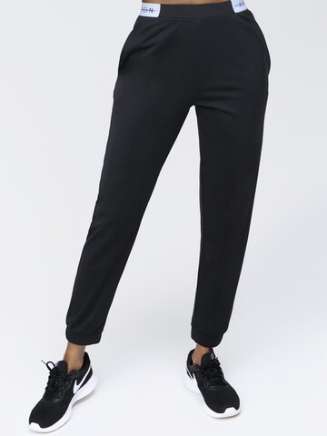 Loosefit Pantalon de sport 'Silvretta' Horizon Athletic en noir