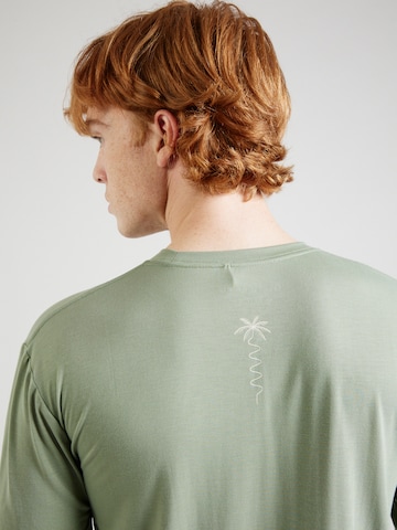 QUIKSILVER Funkcionalna majica 'COASTAL RUN' | zelena barva
