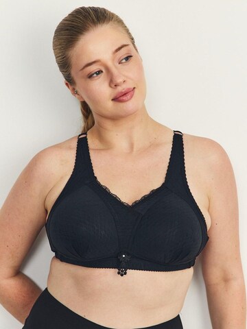 Soutien-gorge C&City en noir : devant