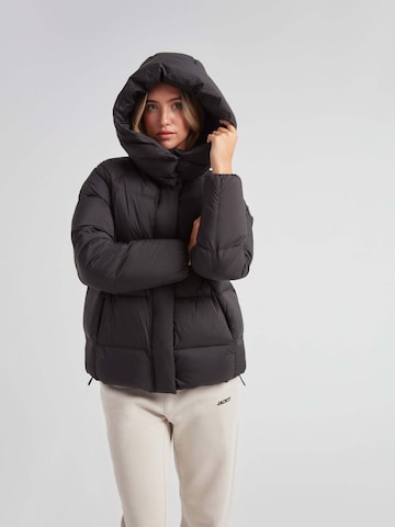 Veste outdoor ' Winter Daunenjacke Prime ' JACK1T en noir : devant