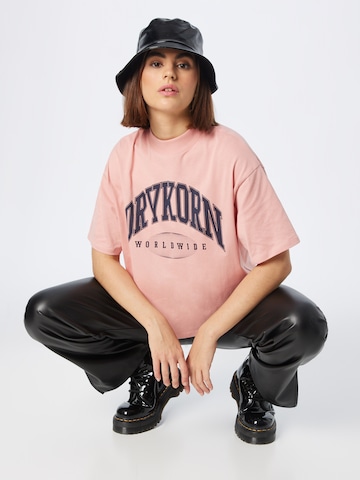 DRYKORN T-Shirt 'KHARA' in Pink