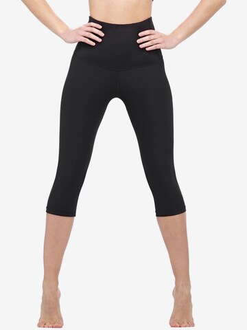 Slimfit Pantaloni sportivi 'HWL212C' di Winshape in nero: frontale