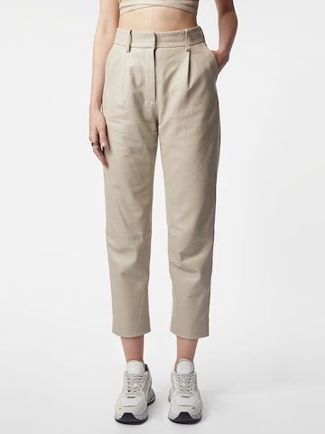 Young Poets Society Pleat-Front Pants 'Alea' in Beige: front