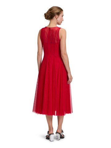 Vera Mont Evening dress in Red