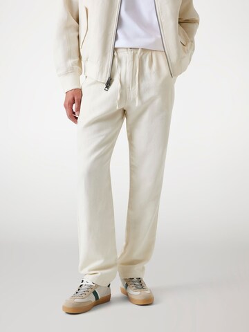 GUESS Loosefit Hose in Beige: Vorderseite