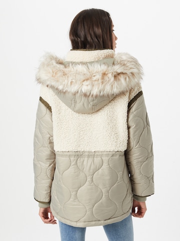 River Island Jacke in Grün