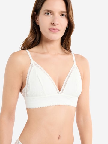 Triangolo Reggiseno 'Aura' di ETAM in bianco