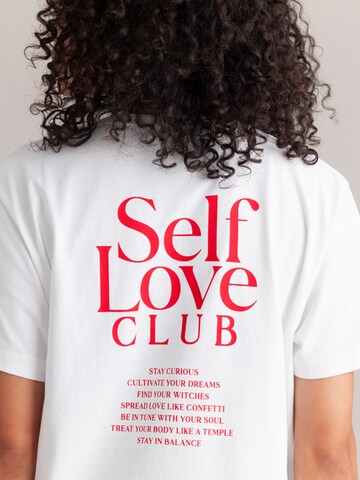 Hey Honey Oversized Shirt 'Self Love Club' in White