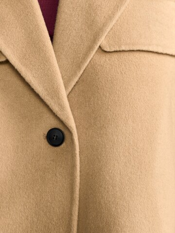 Veste mi-saison Rich & Royal en beige