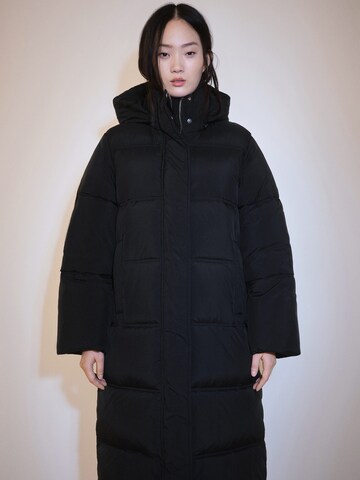 MANGO Winter coat 'Katmandu' in Black: front