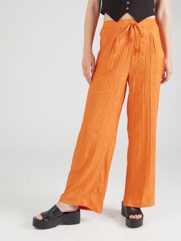 ABOUT YOU Regular Pants 'Gunda' in Orange: front