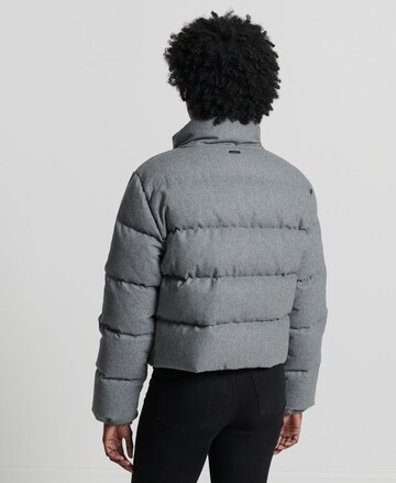 Veste d’hiver 'Alpine' Superdry en gris