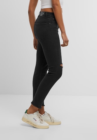 2Y Premium Slimfit Jeans in Schwarz