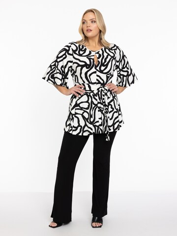 Yoek Tunic in Black