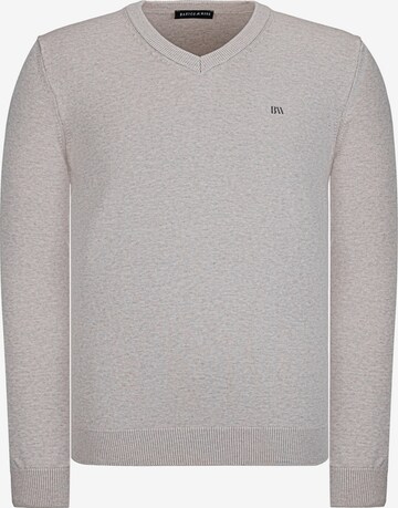 Basics and More Sweater ' Yandel ' in Beige: front