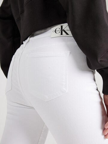 Calvin Klein Jeans Skinny Jeansy 'MID RISE SKINNY' w kolorze biały