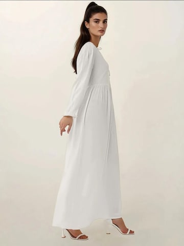 Hiccup Dress in White
