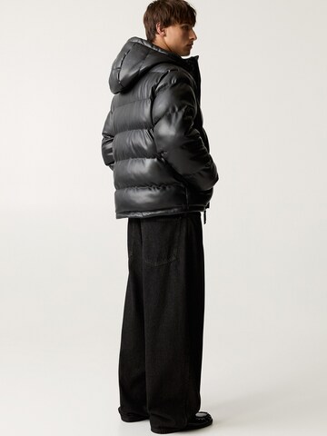 Pull&Bear Vinterjakke i sort