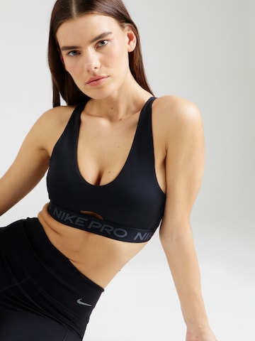 NIKE Bustier Sport-BH 'INDY' in Schwarz: predná strana