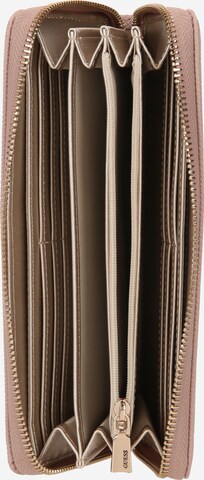 GUESS Wallet 'LAUREL' in Pink