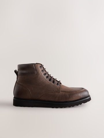 Boots stringati di Next in marrone