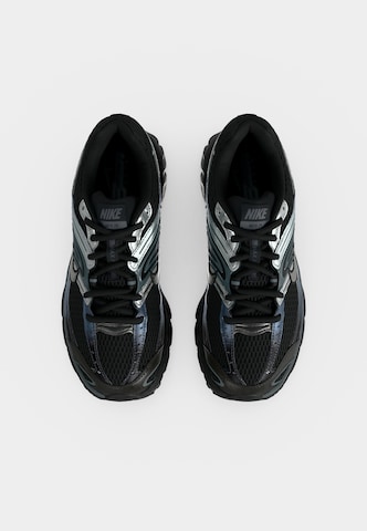Nike Sportswear Tenisky 'Air Max Moto 2K' – černá