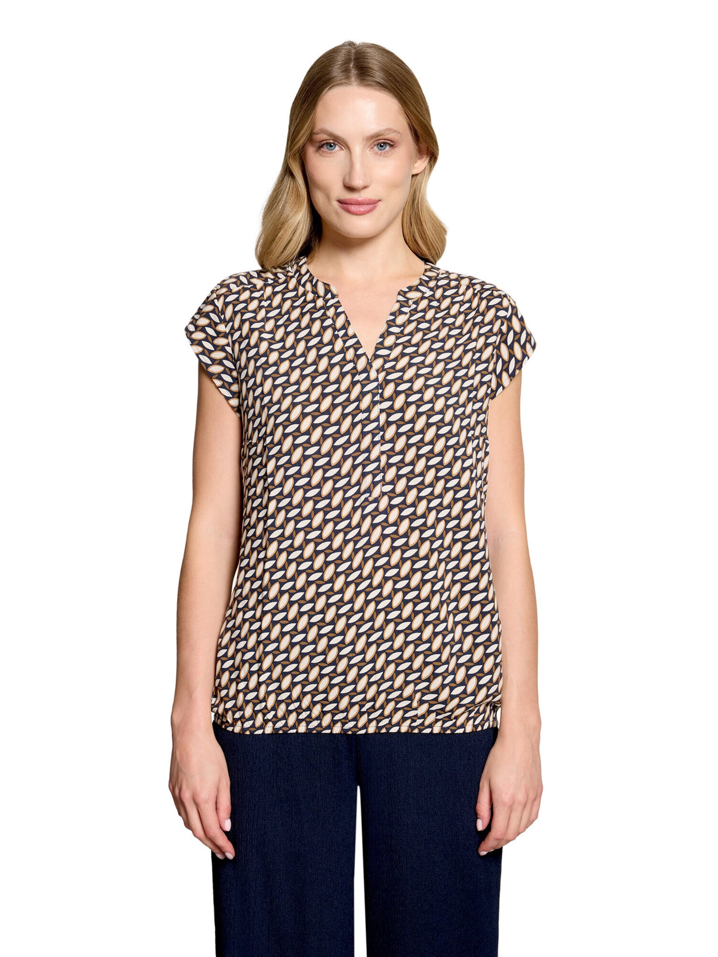 Betty Barclay Blouse in Brown: front