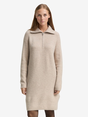 smėlio TOM TAILOR DENIM Megzta suknelė: priekis