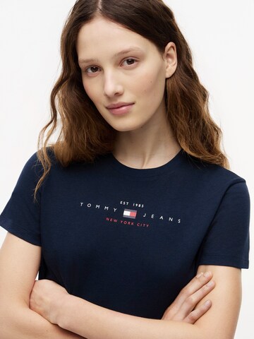 Tricou de la Tommy Jeans pe albastru