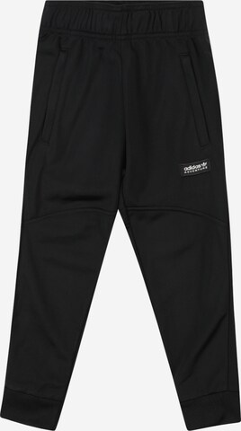 Effilé Pantalon 'Adventure' ADIDAS ORIGINALS en noir : devant