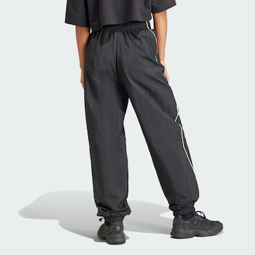 Loosefit Pantaloni 'Loose Parachute' de la ADIDAS ORIGINALS pe negru