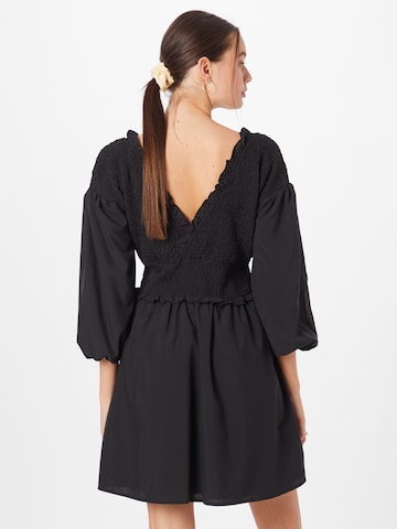 Robe NA-KD en noir