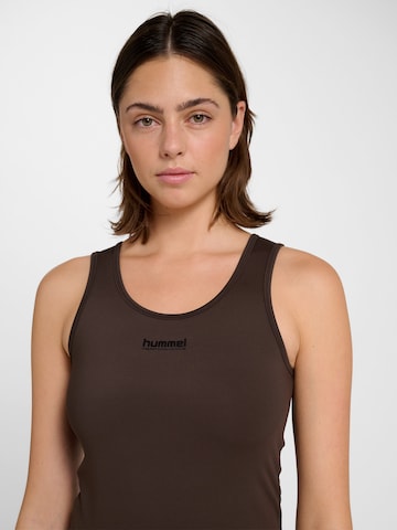 Haut de sport Hummel en marron