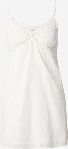 Robe Cotton On en blanc : devant