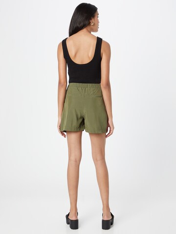 Koton Regular Pleat-front trousers in Green