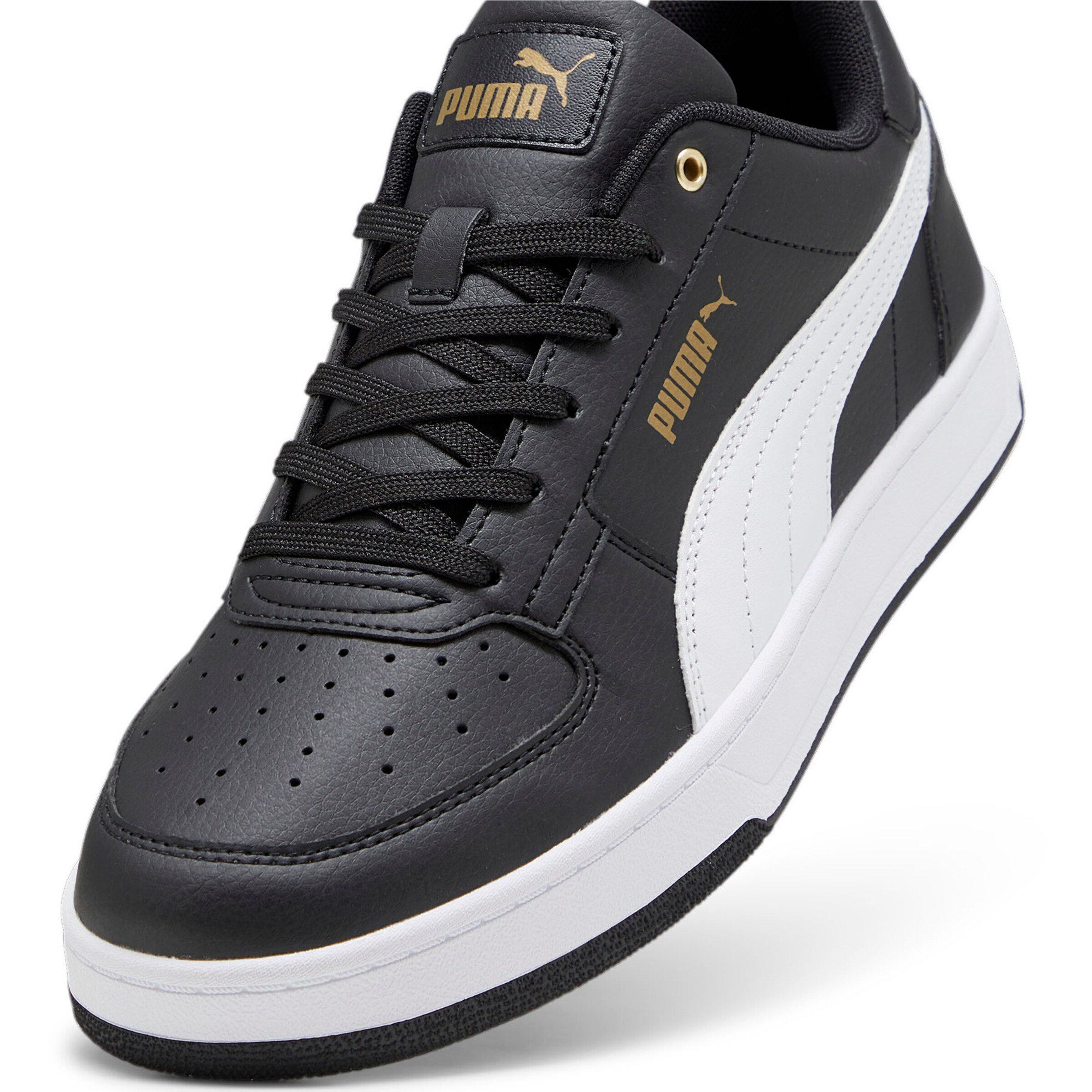 PUMA Sneakers in Black