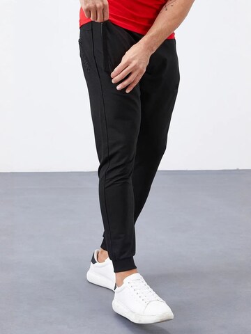 Skinny Pantalon Tommy Life en noir