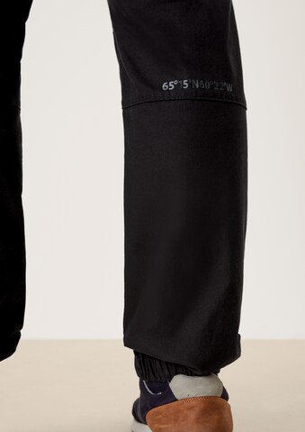 s.Oliver Tapered Cargo Pants in Black