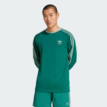 ADIDAS ORIGINALS Shirt 'Adicolor Classics' in Groen: voorkant