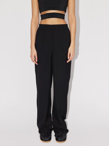 Wide leg Pantaloni 'Jamie' de la LeGer by Lena Gercke pe negru: față