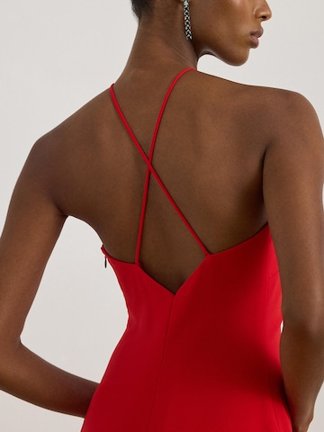 Lauren Ralph Lauren Вечернее платье в Красный