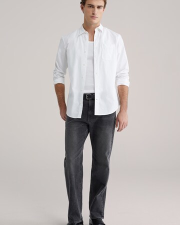 WE Fashion Regular Jeans in Zwart