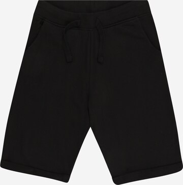 GUESS Regular Shorts in Schwarz: predná strana