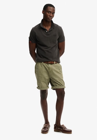 Superdry & Co Shorts in Grün