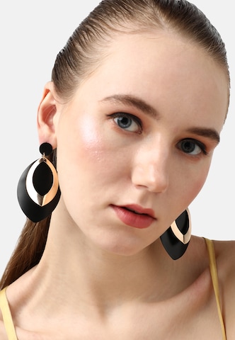 SOHI Earrings 'Krystina' in Black: front