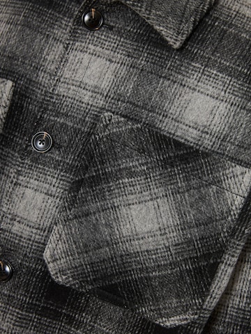 Funky BuddhaPrijelazna jakna - siva boja